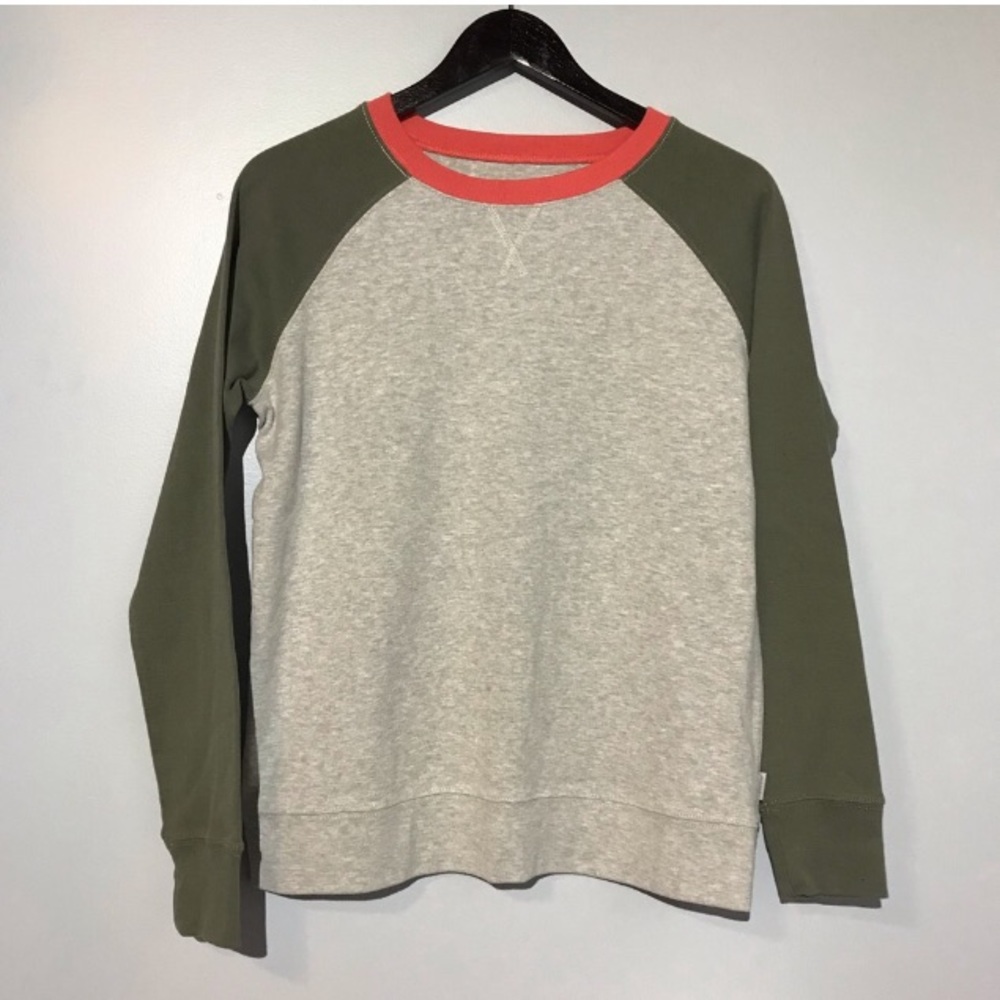 Eddie Bauer Long Sleeve Sweater Medium